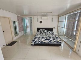 3 Schlafzimmer Reihenhaus zu vermieten im Mueang Thong Thani 1, Khlong Kluea, Pak Kret