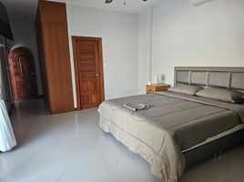 4 спален Дом for rent in Pong, Паттая, Pong