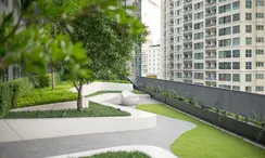 รูปถ่าย 2 of the Communal Garden Area at ไอดีโอ คิว สยาม-ราชเทวี