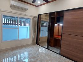 3 Bedroom Villa for sale at Maneeya Home, Huai Yai