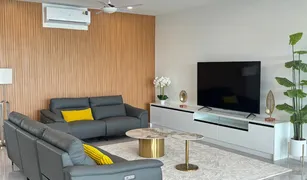 Вилла, 3 спальни на продажу в Nong Prue, Паттайя Makok Hill Villas Pattaya