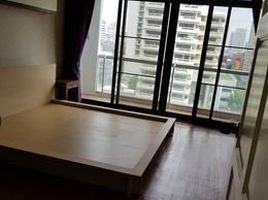 2 Schlafzimmer Wohnung zu vermieten im Baan Prompong, Khlong Tan Nuea