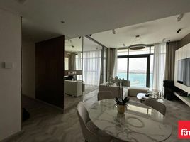 2 बेडरूम अपार्टमेंट for sale at Beach Vista, EMAAR Beachfront, दुबई हार्बर