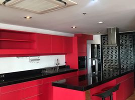 5 Bedroom Penthouse for rent at All Seasons Mansion, Lumphini