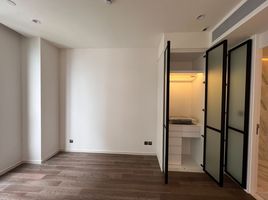 1 спален Кондо в аренду в Muniq Sukhumvit 23, Khlong Toei Nuea