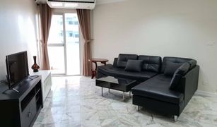 2 Bedrooms Condo for sale in Makkasan, Bangkok Witthayu Complex