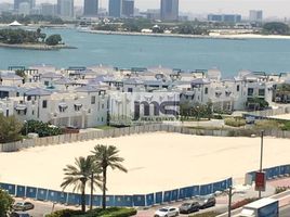 3 बेडरूम अपार्टमेंट for sale at Al Sarrood, Shoreline Apartments