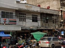  Whole Building for rent in Wat Intharawihan, Bang Khun Phrom, Dusit