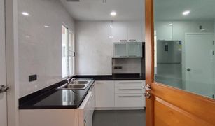 Khlong Toei, ဘန်ကောက် BT Residence တွင် 3 အိပ်ခန်းများ တိုက်ခန်း ရောင်းရန်အတွက်