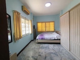 3 Bedroom House for sale at Suetrong Cozy Townhome, Lahan