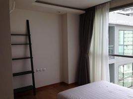 1 Schlafzimmer Appartement zu vermieten im Via Botani, Khlong Tan Nuea
