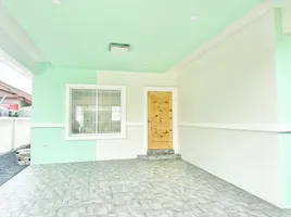 2 спален Дом на продажу в Garden Place Village, Thep Krasattri