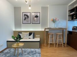 1 Schlafzimmer Wohnung zu verkaufen im U Delight at Huay Kwang Station, Huai Khwang