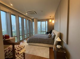 3 Bedroom Condo for sale at 185 Rajadamri, Lumphini, Pathum Wan