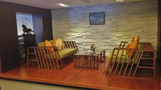 图片 1 of the Reception / Lobby Area at Raveevan Suites