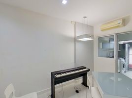 1 Bedroom Condo for sale at The Room Ratchada-Ladprao, Chantharakasem