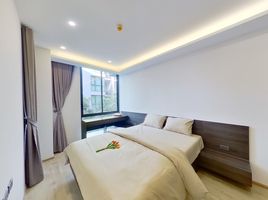 1 Schlafzimmer Wohnung zu verkaufen im 168 Sukhumvit 36, Phra Khanong