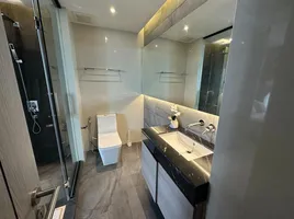 1 Schlafzimmer Appartement zu vermieten im Andromeda Condominium, Nong Prue