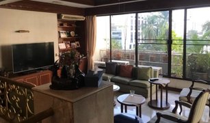 6 Bedrooms Whole Building for sale in Khlong Toei Nuea, Bangkok 