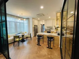 5 Bedroom House for rent at Nantawan Rama 9 - New Krungthepkretha, Saphan Sung