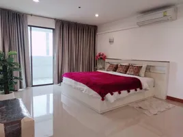 2 Schlafzimmer Wohnung zu verkaufen im Jomtien Beach Paradise, Nong Prue, Pattaya