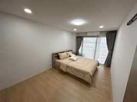 1 Bedroom Apartment for sale at Laem Chabang Tower, Thung Sukhla