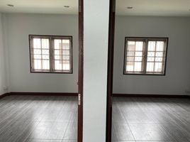 4 Bedroom Townhouse for sale in Lat Phrao, Bangkok, Lat Phrao, Lat Phrao