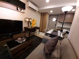 2 Schlafzimmer Wohnung zu verkaufen im Taka Haus, Khlong Tan Nuea