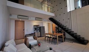 2 chambres Condominium a vendre à Phra Khanong, Bangkok The Lofts Ekkamai