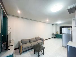 Studio Appartement zu verkaufen im Supalai Place, Khlong Tan Nuea