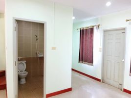 3 Bedroom Townhouse for sale at Buathong Thani Park Ville 1,2, Lahan