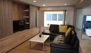 曼谷 Khlong Tan Nuea Ekkamai Villas 5 卧室 联排别墅 售 