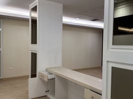 243 кв.м. Office for rent at Namphu Building, Wat Ket, Mueang Chiang Mai, Чианг Маи, Таиланд