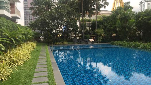 Фото 5 of the Communal Pool at Fullerton Sukhumvit