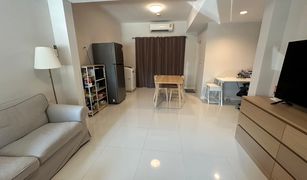 2 Schlafzimmern Reihenhaus zu verkaufen in Phraeksa, Samut Prakan Indy 2 Srinakarin