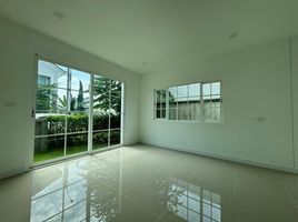 3 Bedroom Villa for sale at Golden Neo Sukhumvit Lasalle, Samrong Nuea