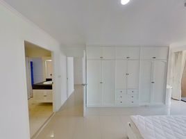 1 Bedroom Condo for rent at Asoke Towers, Khlong Toei Nuea