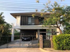 3 Bedroom House for rent at Manthana Onnut-Wongwaen 3, Dokmai