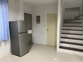 3 Schlafzimmer Reihenhaus zu verkaufen im Baan Montatip 5, Wang Yen, Mueang Nakhon Pathom, Nakhon Pathom