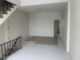 2 Schlafzimmer Shophaus zu vermieten in Khu Khot, Lam Luk Ka, Khu Khot