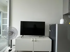 1 Schlafzimmer Wohnung zu vermieten im The President Charan - Yaek Fai Chai Station, Bang Khun Si