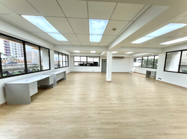 110 m² Office for rent in Nararam 3 BRT, Chong Nonsi, Chong Nonsi