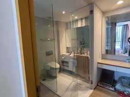 1 спален Кондо на продажу в Aequa Sukhumvit 49, Khlong Tan Nuea