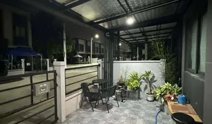 北榄府 Bang Sao Thong Pleno Town Bangna 2 卧室 联排别墅 售 