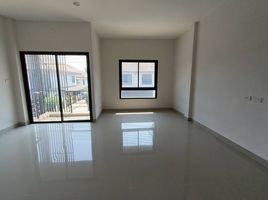 3 Bedroom Townhouse for sale at Mornington Hill, Na Pa, Mueang Chon Buri