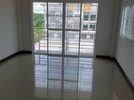 3 Bedroom Townhouse for sale in Mueang Rayong, Rayong, Ban Laeng, Mueang Rayong