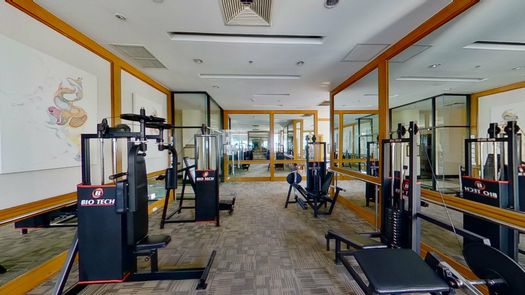 Fotos 1 of the Fitnessstudio at Langsuan Ville