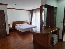 3 спален Кондо в аренду в Baan Sawasdee, Khlong Toei Nuea