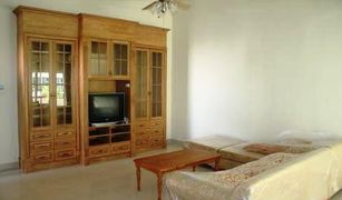 3 Bedrooms Condo for sale in Khlong Toei Nuea, Bangkok El Patio