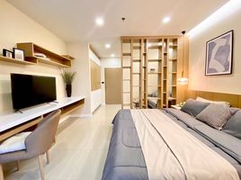 1 Schlafzimmer Wohnung zu verkaufen im Phanasons City Condominium, Wichit, Phuket Town